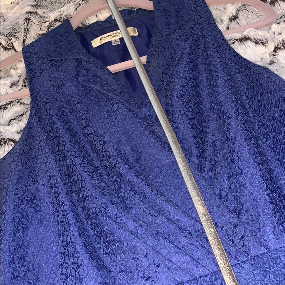 Belted vintage inspired V-neck dress